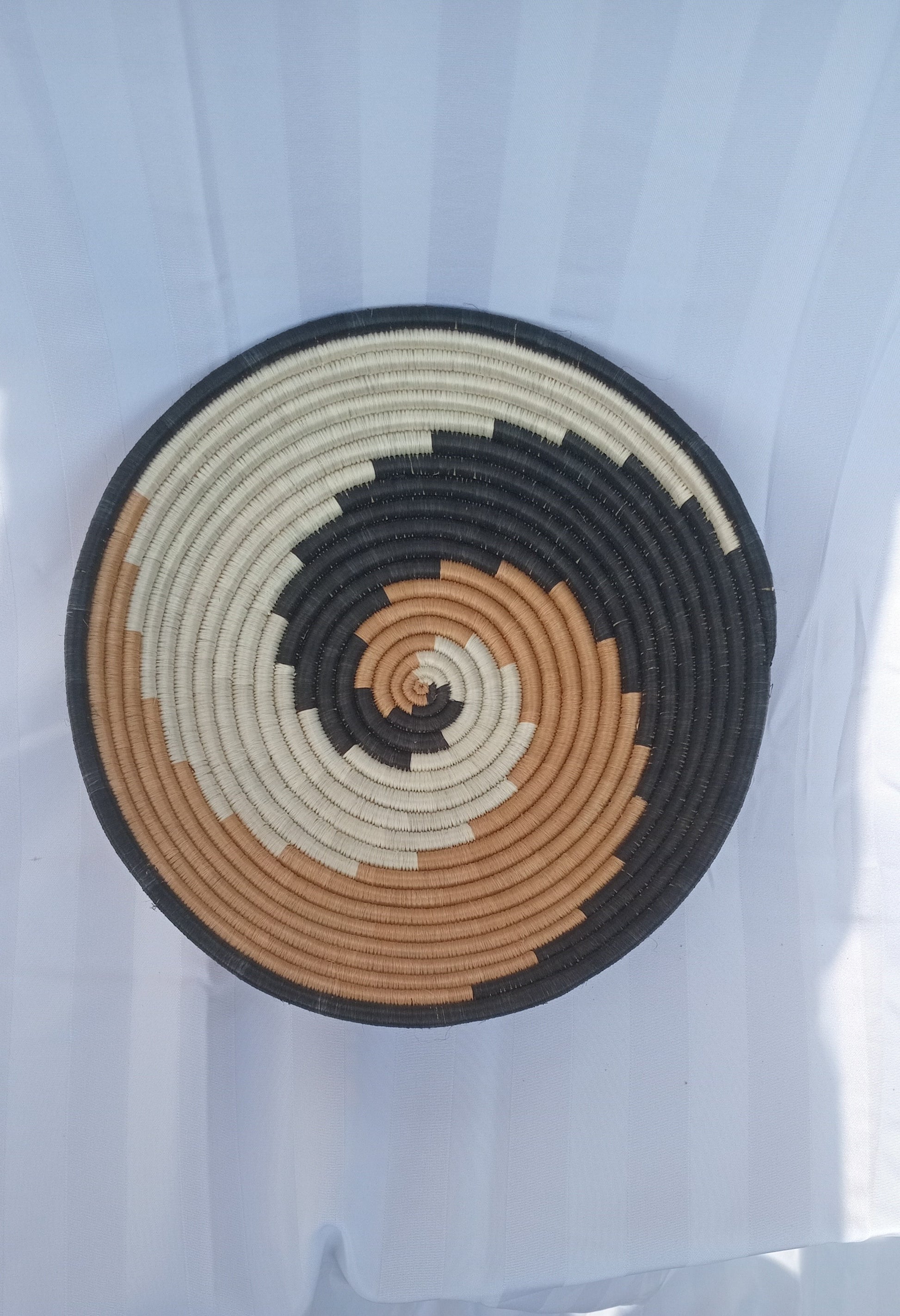 African baskets, Rwanda basket, handwoven baskets, wall hangings, table decor baskets, 12 inches baskets