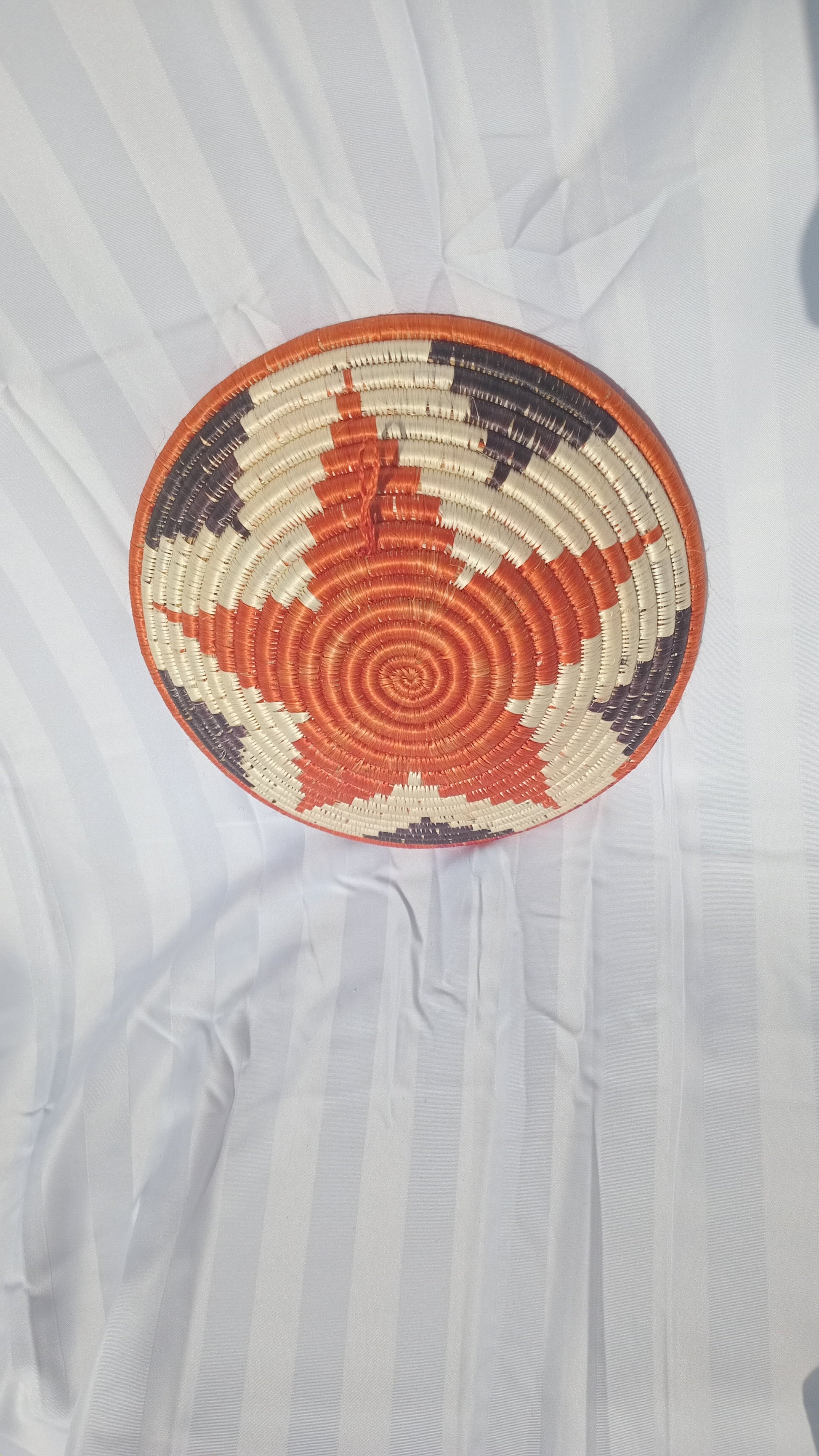 African baskets, Rwanda basket, handwoven baskets, wall hangings, table decor baskets, 12 inches baskets