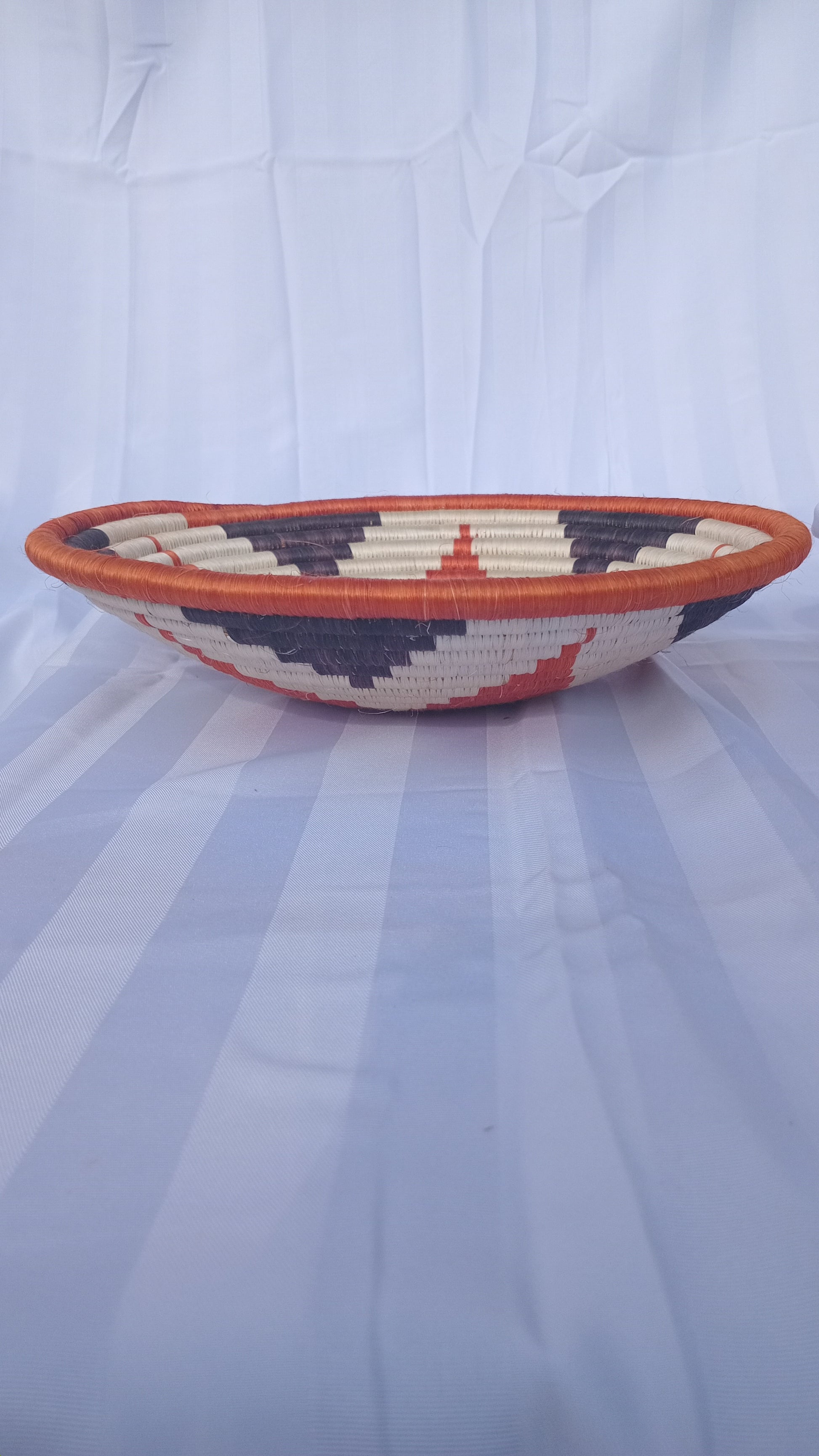 African baskets, Rwanda basket, handwoven baskets, wall hangings, table decor baskets, 12 inches baskets